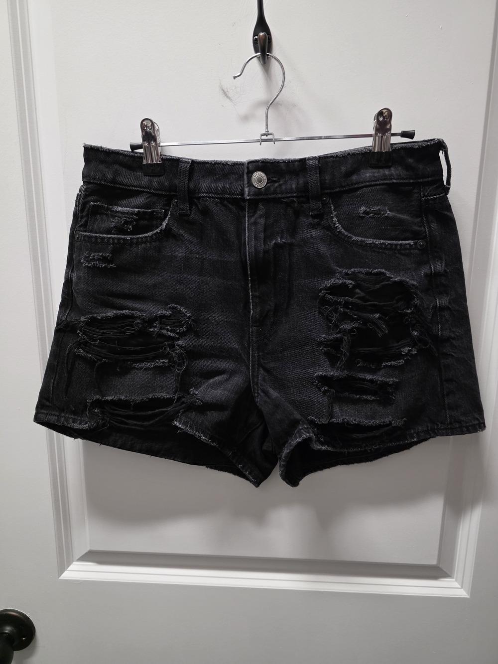 American Eagle Black High Waisted Distressed Jean Shorts - Size 6